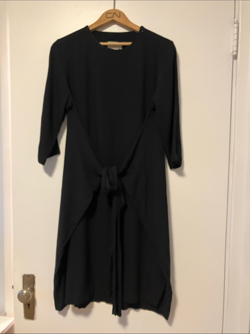 Classic Black Tie-Waist Midi Dress - Montréal